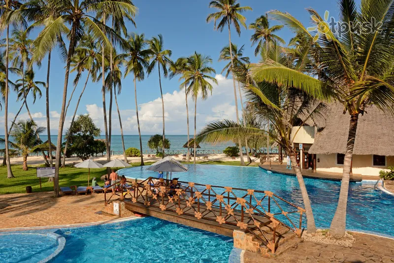 Фото отеля Ocean Paradise Resort 4* Пвани Мчангани Танзания экстерьер и бассейны