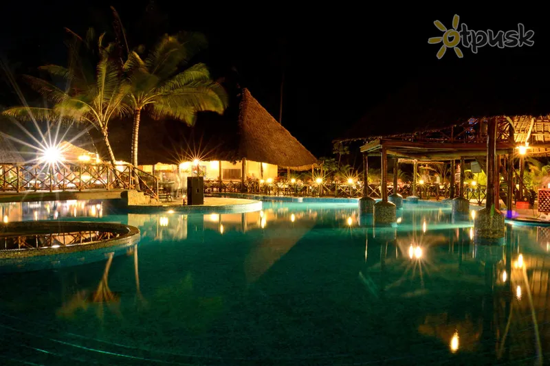 Фото отеля Ocean Paradise Resort 4* Пвані Мчангані Танзанія екстер'єр та басейни