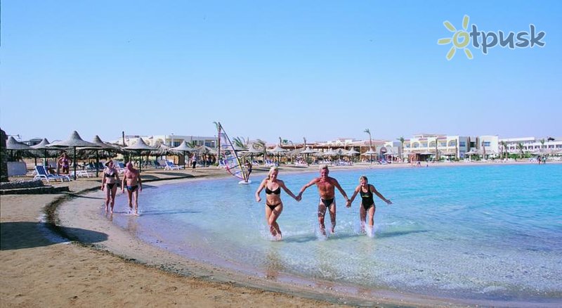Фото отеля Azure Club Resort 4* Шарм эль Шейх Египет пляж