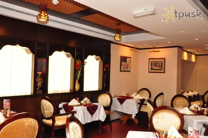 Фото отеля Ramee Royal Hotel Apartments 4* Абу Даби ОАЭ бары и рестораны
