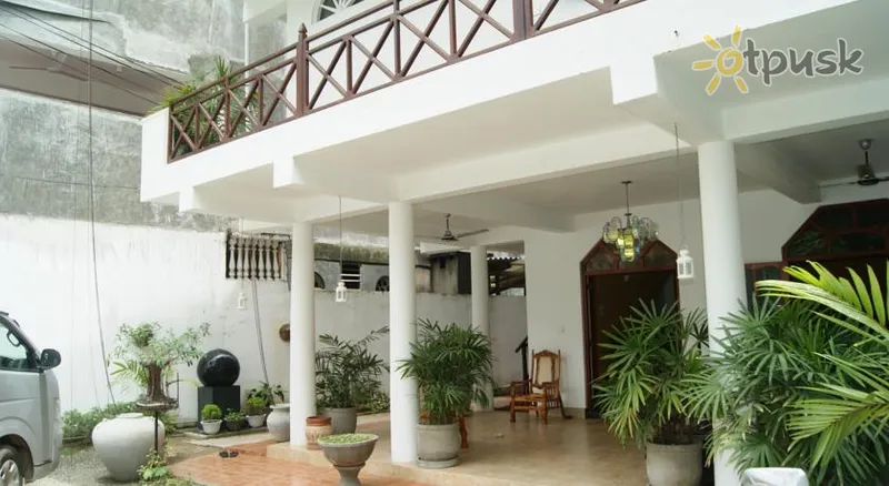Фото отеля Prime Time Hotel 3* Унаватуна Шрі Ланка екстер'єр та басейни