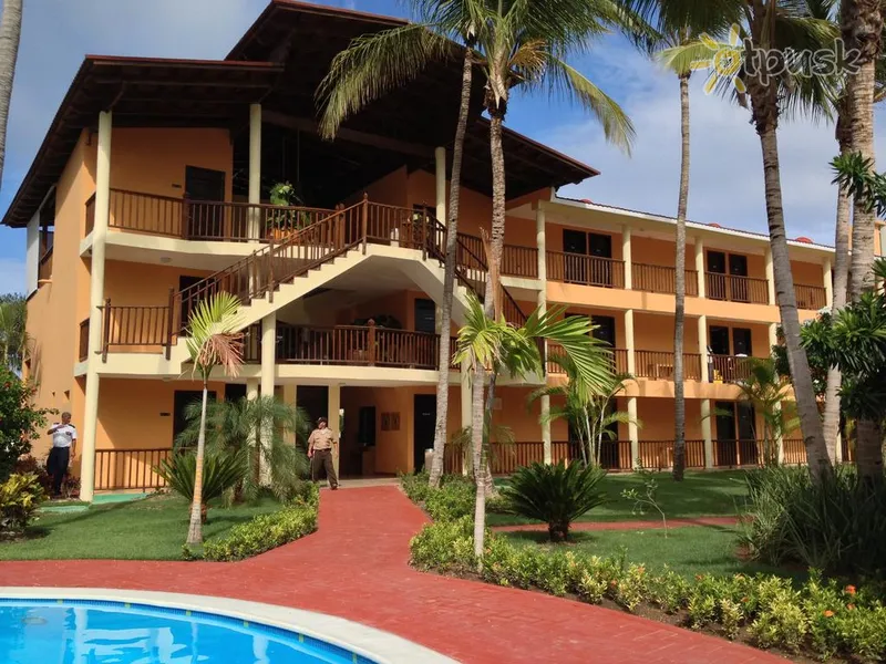 Фото отеля Merengue Punta Cana Hotel 3* Punta Kana Dominikos Respublika išorė ir baseinai