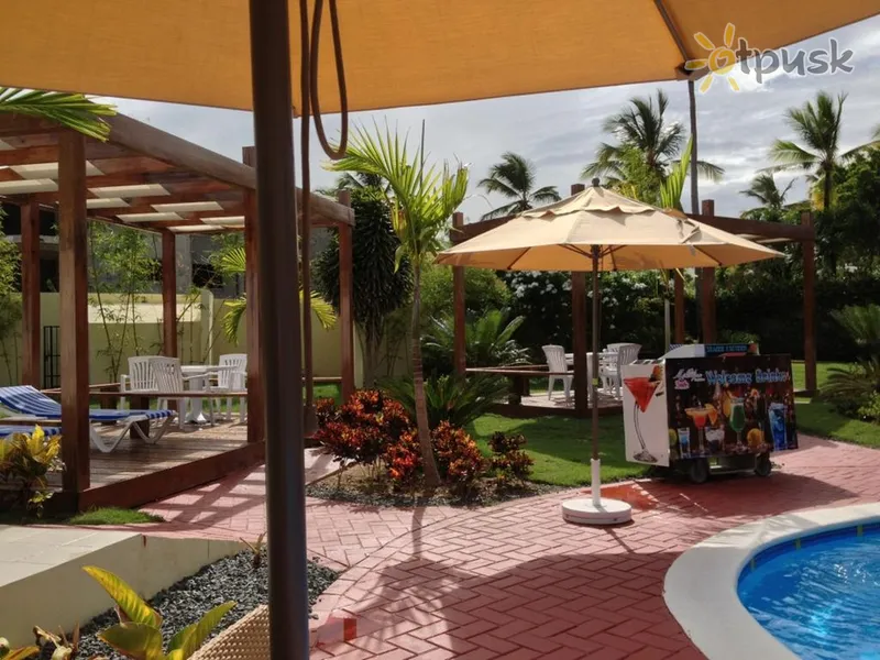 Фото отеля Merengue Punta Cana Hotel 3* Punta Cana Dominikānas republika ārpuse un baseini