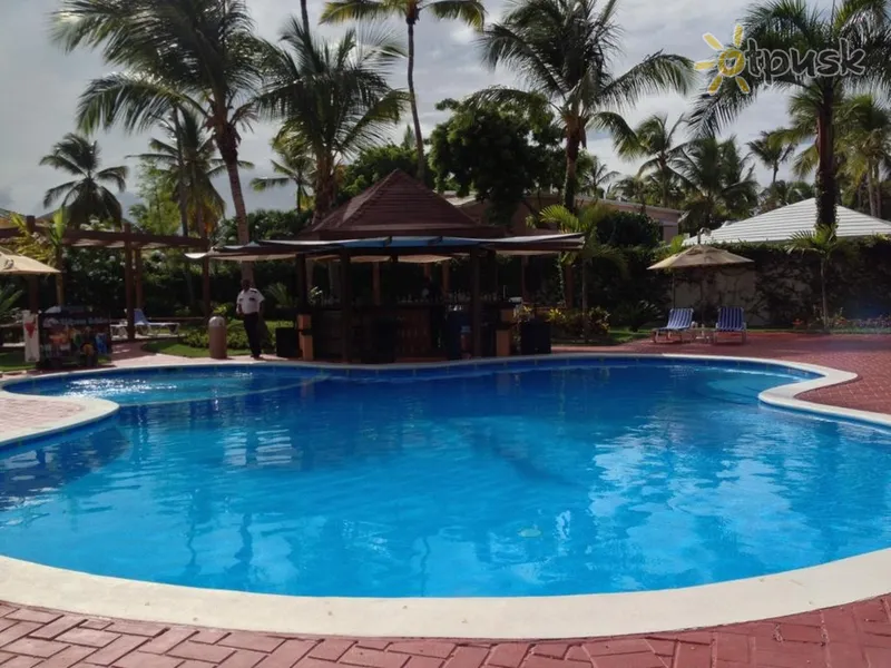Фото отеля Merengue Punta Cana Hotel 3* Punta Kana Dominikos Respublika išorė ir baseinai