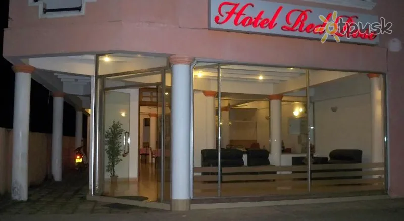 Фото отеля Red Rose Hotel 1* Негомбо Шрі Ланка екстер'єр та басейни