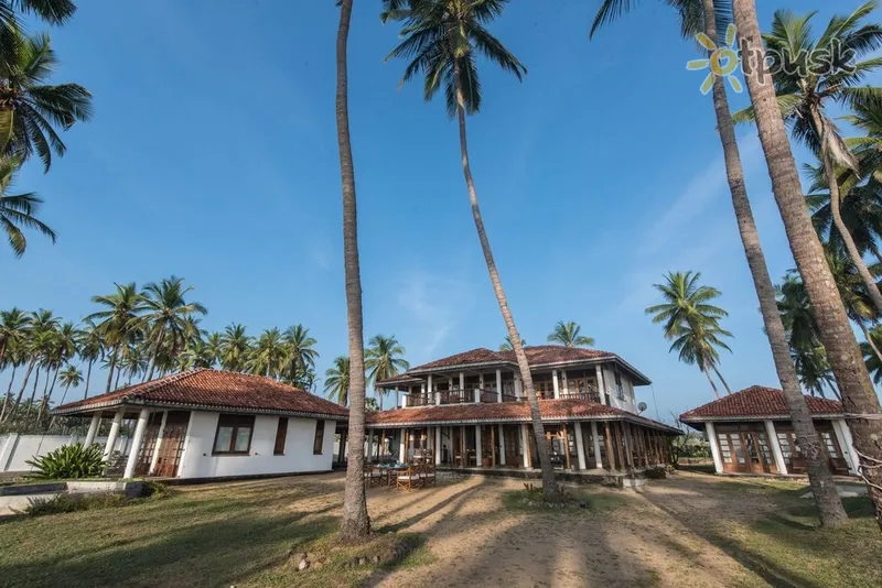 Фото отеля Kottukal Beach House by Jetwing 4* Аругам-Бей Шрі Ланка екстер'єр та басейни
