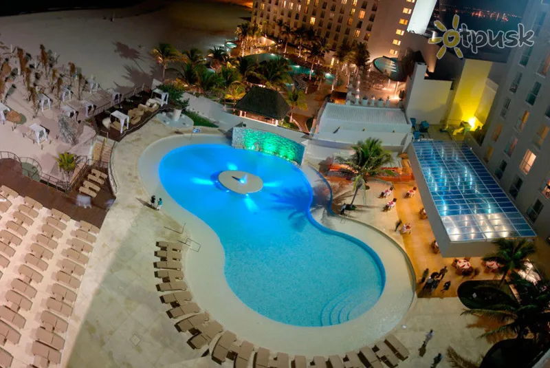 Фото отеля Sunset Royal Beach Resort 5* Канкун Мексика екстер'єр та басейни