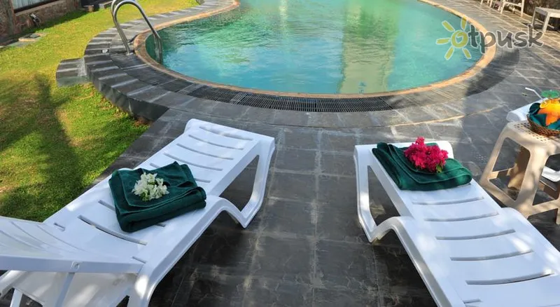 Фото отеля C & I Beach Hotel Chilaw 3* Негомбо Шри-Ланка экстерьер и бассейны