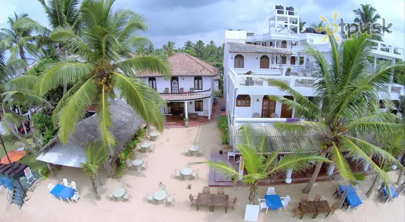 Фото отеля Royal Beach Hotel & Restaurant 3* Hikaduva Šri Lanka išorė ir baseinai