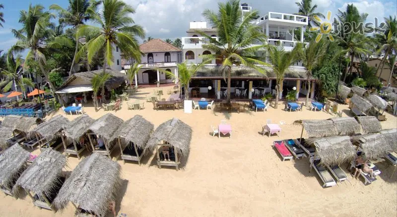 Фото отеля Royal Beach Hotel & Restaurant 3* Hikaduva Šri Lanka papludimys