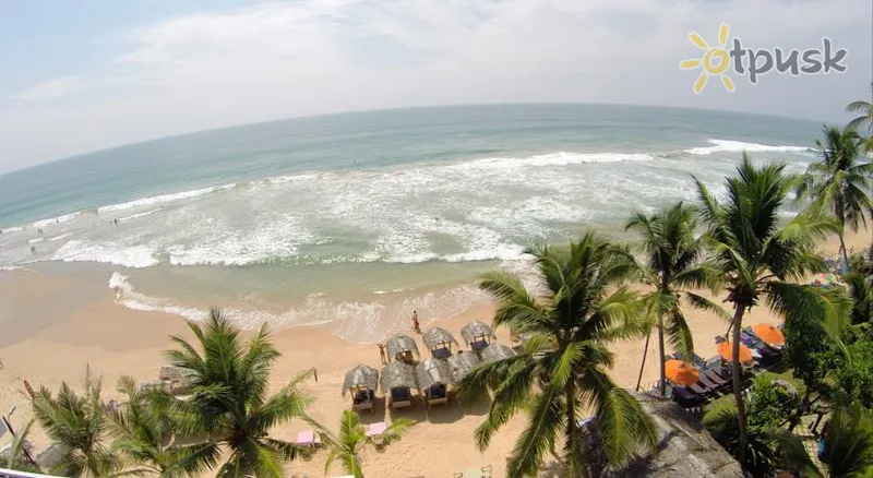 Фото отеля Royal Beach Hotel & Restaurant 3* Хиккадува Шри-Ланка пляж