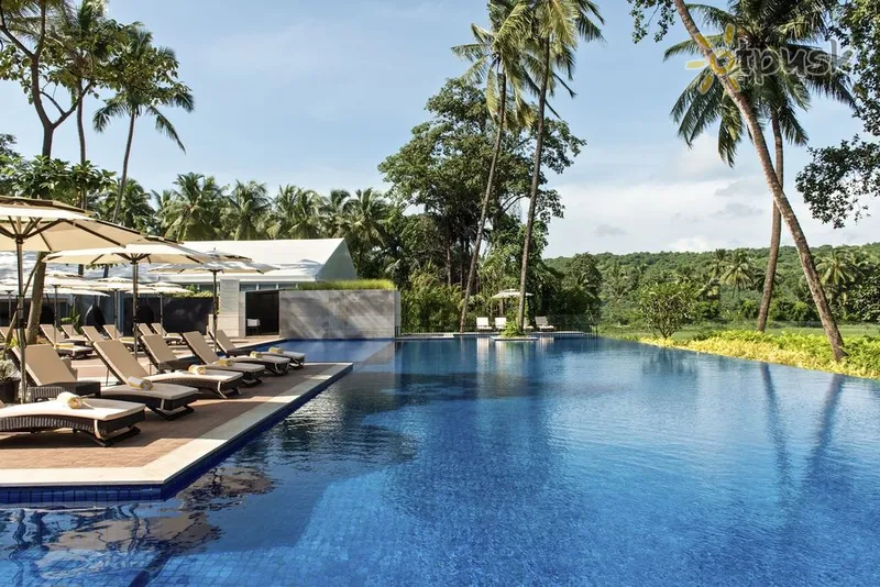 Фото отеля Novotel Goa Resort & Spa 5* Северный Гоа Индия экстерьер и бассейны