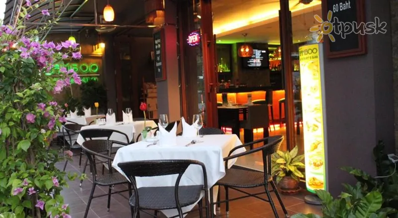 Фото отеля Hemingways Hotel 3* о. Пхукет Таиланд бары и рестораны
