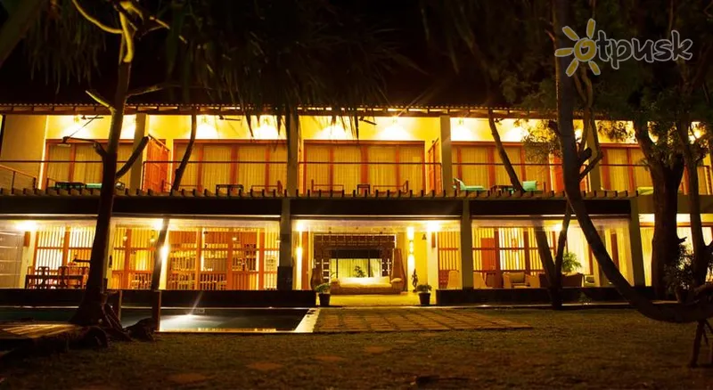 Фото отеля Lantern Boutique Hotel 4* Мирисса Шри-Ланка экстерьер и бассейны