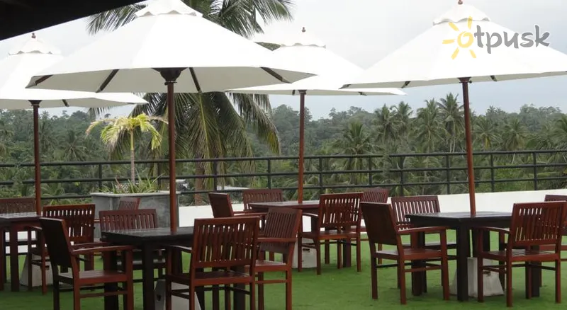 Фото отеля Refresh Hotel Hikkaduwa 3* Хиккадува Шри-Ланка бары и рестораны