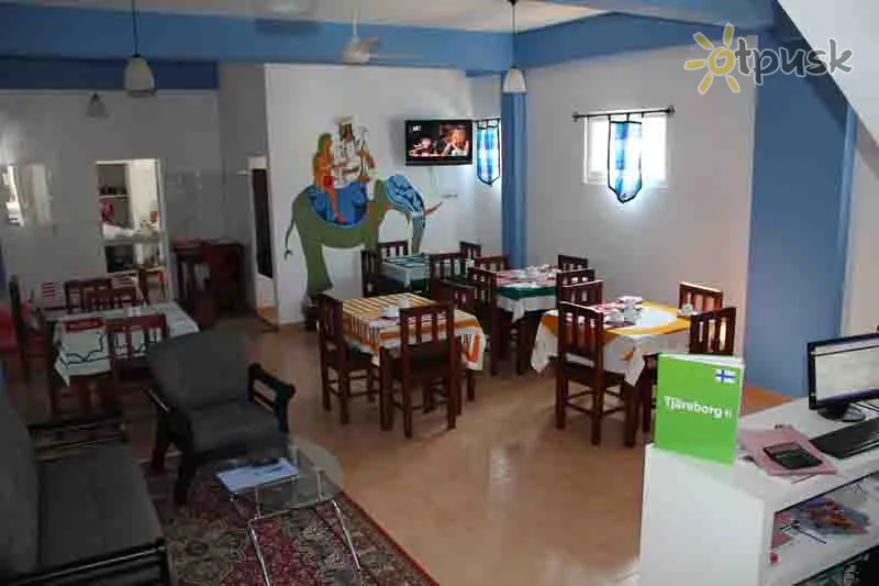 Фото отеля Blue Elephant Guest House 2* Негомбо Шри-Ланка бары и рестораны