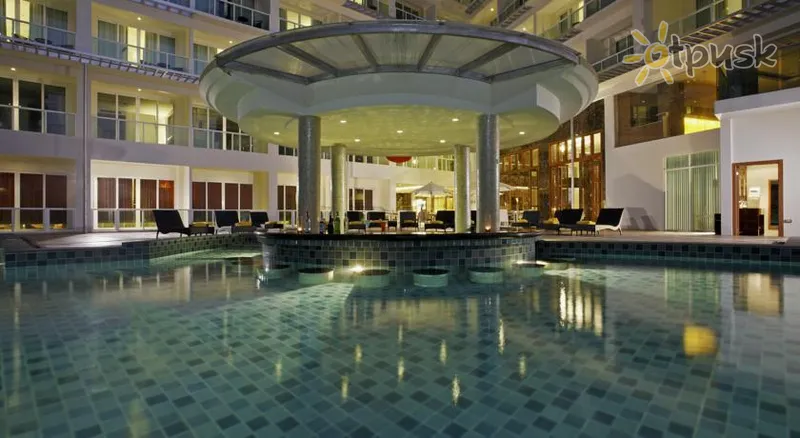 Фото отеля Centara Nova Hotel & Spa Pattaya 4* Паттайя Таїланд екстер'єр та басейни