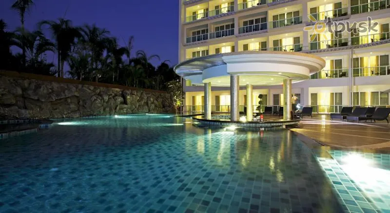 Фото отеля Centara Nova Hotel & Spa Pattaya 4* Pataja Tailandas išorė ir baseinai