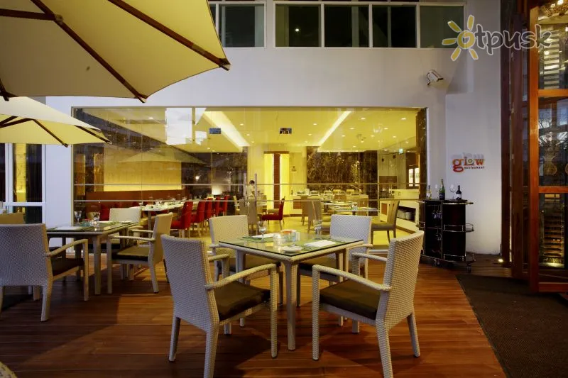 Фото отеля Centara Nova Hotel & Spa Pattaya 4* Pataja Taizeme bāri un restorāni