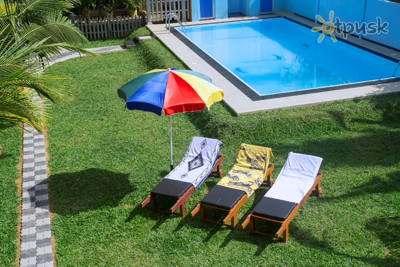 Фото отеля Larns Villa 2* Ваддува Шрі Ланка екстер'єр та басейни