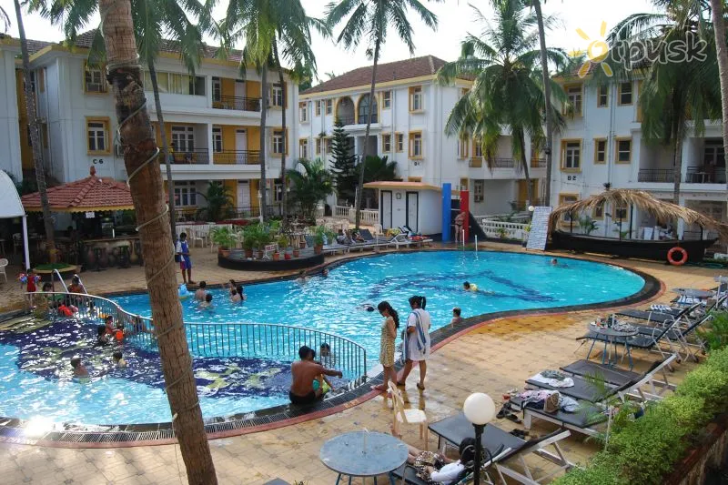 Фото отеля Alor Grande Holiday Resort 3* Šiaurės Goa Indija išorė ir baseinai