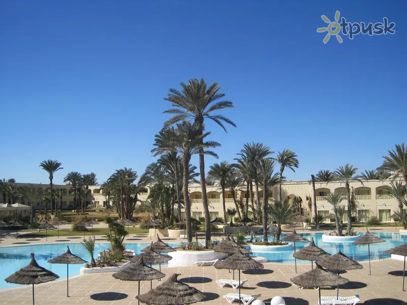 Фото отеля Zephir Spa & Hotel 4* par. Džerba Tunisija ārpuse un baseini