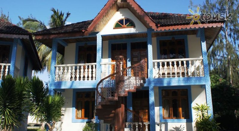 Фото отеля Smiles Beach Hotel 3* Нунгви Танзания экстерьер и бассейны