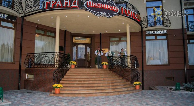 Фото отеля Пилипец Гранд Отель 4* Пилипец Украина - Карпаты экстерьер и бассейны