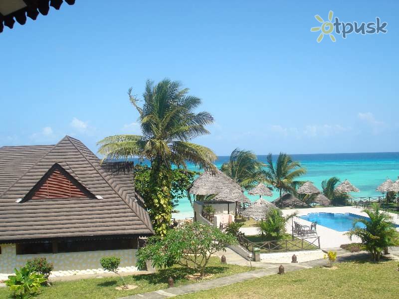 Фото отеля Swahili Beach Resort 3* Кизимкази Танзания экстерьер и бассейны