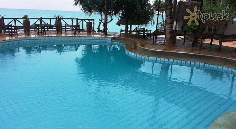 Фото отеля Tanzanite Beach Resort 3* Nungwi Tanzanija išorė ir baseinai