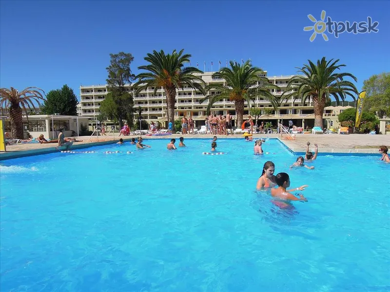 Фото отеля Messonghi Beach Holiday Resort 3* о. Корфу Греция экстерьер и бассейны