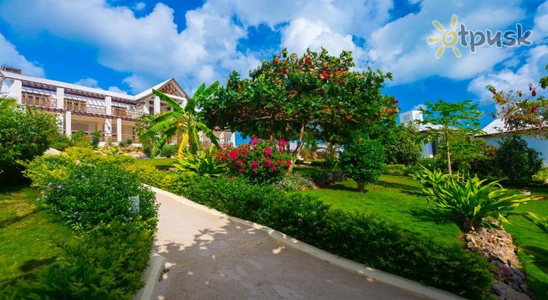 Фото отеля Warere Beach Hotel 4* Нунгви Танзания экстерьер и бассейны
