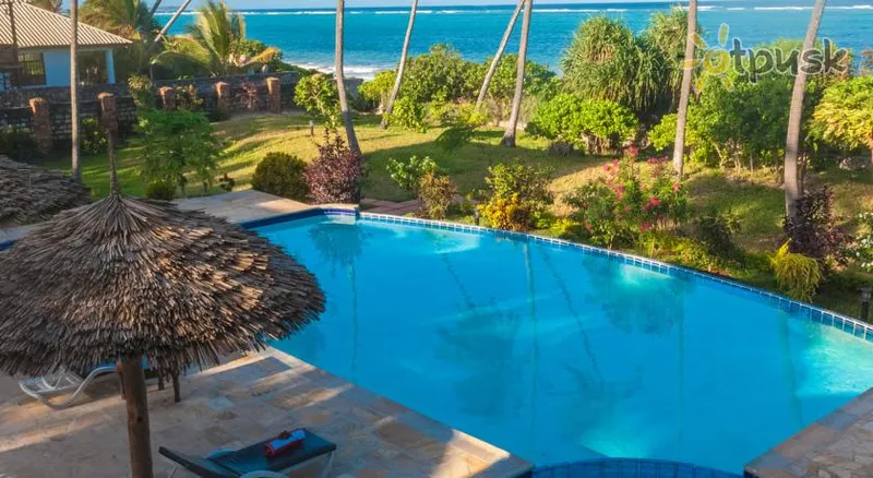 Фото отеля Zawadi Beach Villas 3* Матемві Танзанія екстер'єр та басейни