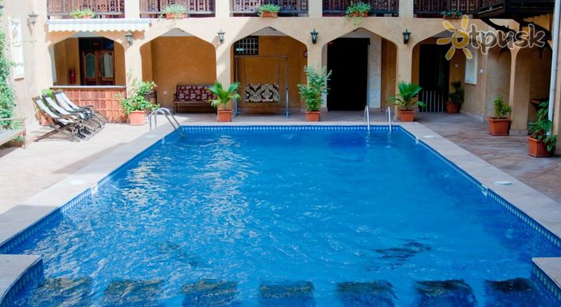 Фото отеля Mizingani Seafront Hotel 4* Занзибар – город Танзания экстерьер и бассейны