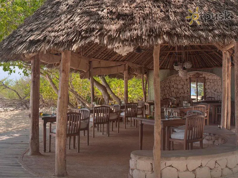 Фото отеля Mnemba Island 5* о. Мнемба Танзания бары и рестораны