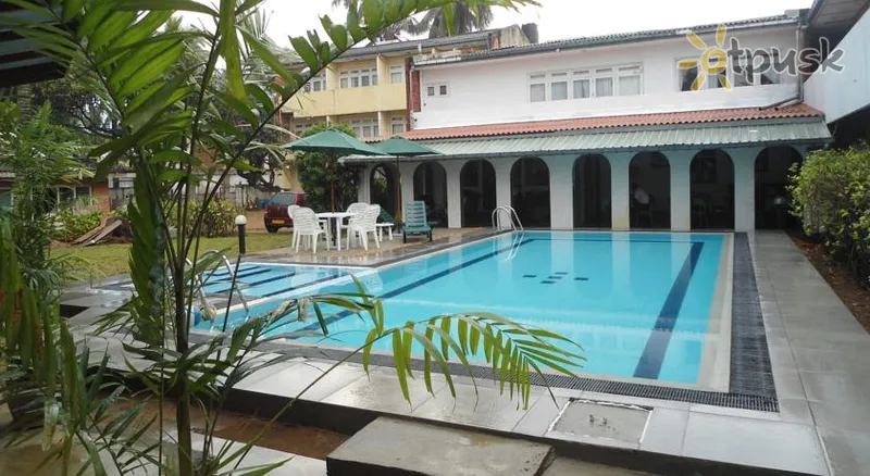 Фото отеля Ranveli Beach Resort 1* Коломбо Шри-Ланка экстерьер и бассейны
