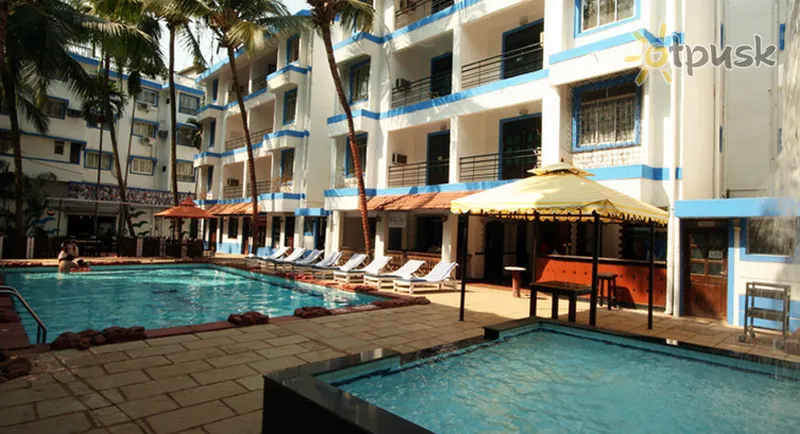 Фото отеля Magnum Suites Goa 3* Šiaurės Goa Indija išorė ir baseinai