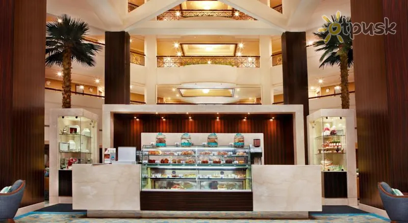 Фото отеля Movenpick Grand Al Bustan 5* Дубай ОАЕ бари та ресторани