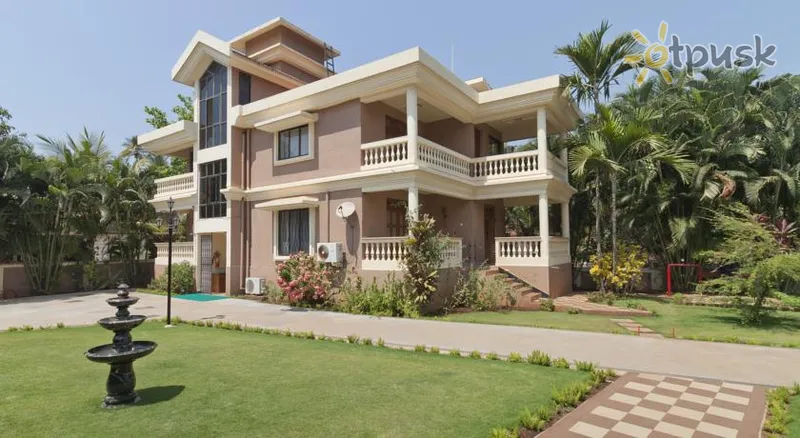 Фото отеля De Mandarin Beach Resort Suites & Villas 4* Північний Гоа Індія екстер'єр та басейни