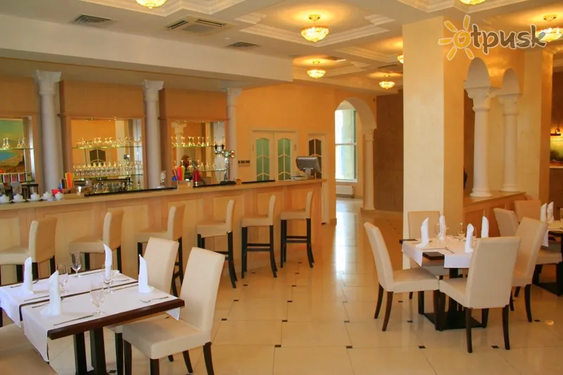 Фото отеля Villa Al Marine 4* Утьос Крим бари та ресторани