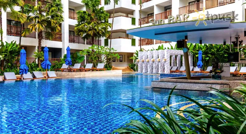 Фото отеля Deevana Plaza Phuket Patong 4* о. Пхукет Таиланд экстерьер и бассейны