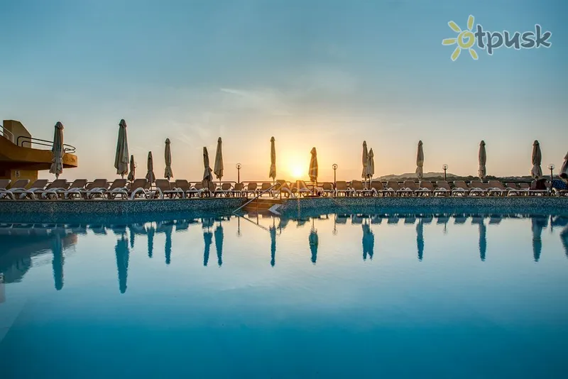 Фото отеля АХ Seashells Resort at Suncrest 4* Aura Malta ārpuse un baseini