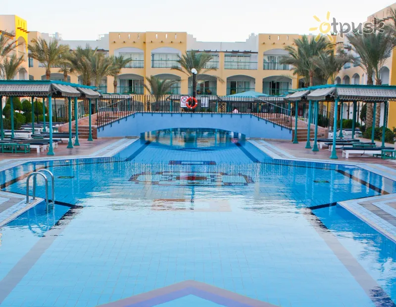 Фото отеля Bel Air Azur Resort 4* Хургада Єгипет екстер'єр та басейни