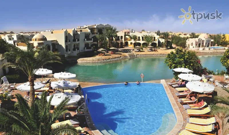 Фото отеля Dawar El Omda Hotel 4* El Gouna Egiptas išorė ir baseinai