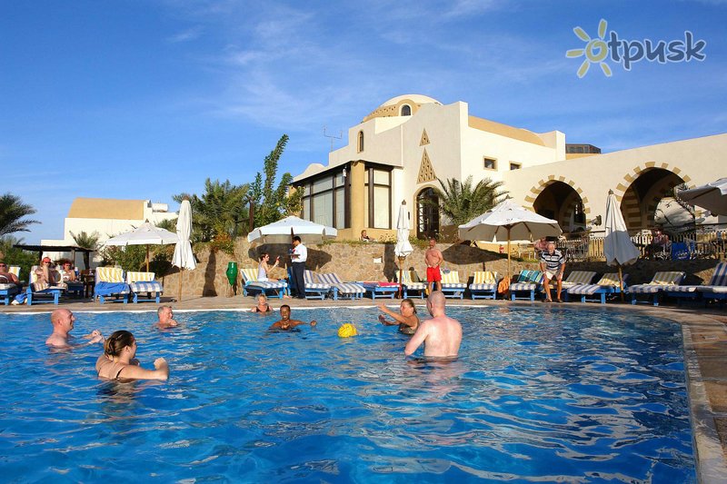 Фото отеля Dawar El Omda Hotel 4* Эль-Гуна Египет экстерьер и бассейны