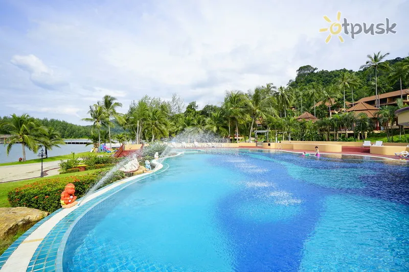Фото отеля The Aiyapura Koh Chang 4* о. Чанг Таїланд екстер'єр та басейни