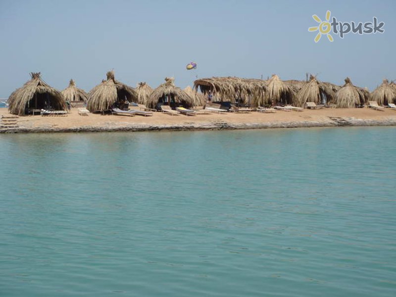 Фото отеля El Samaka Beach Hotel 3* Хургада Египет пляж