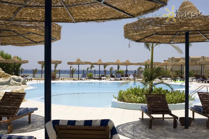 Фото отеля Blend Elphistone Resort Marsa Alam 4* Марса Алам Єгипет екстер'єр та басейни