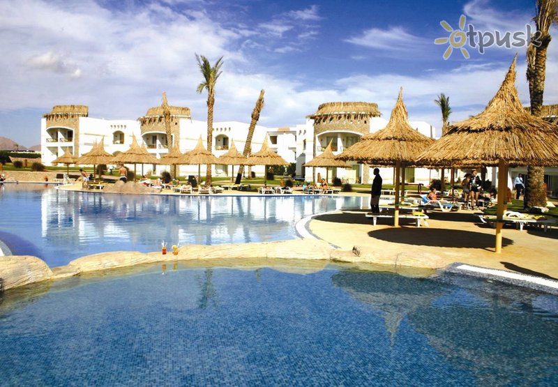 Фото отеля Gardenia Plaza Hotel & Resort 4* Шарм эль Шейх Египет экстерьер и бассейны