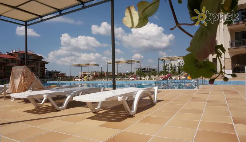 Фото отеля Sorrento Sole Mare 3* Святий Влас Болгарія екстер'єр та басейни